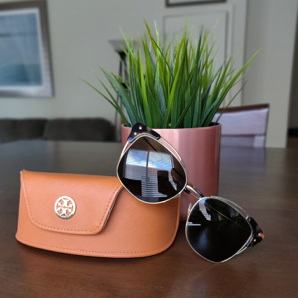 Tory burch cateye sunglasses